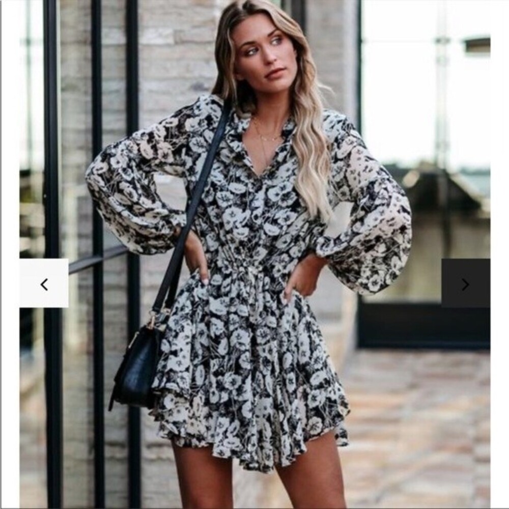 Vici Raleigh Adjustable Balloon Sleeve Floral Dress S NWOT